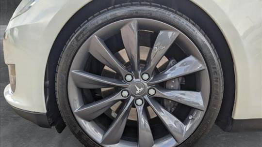 2013 Tesla Model S 5YJSA1DP2DFP20538