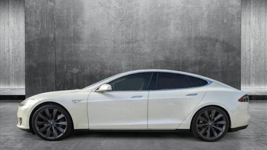 2013 Tesla Model S 5YJSA1DP2DFP20538