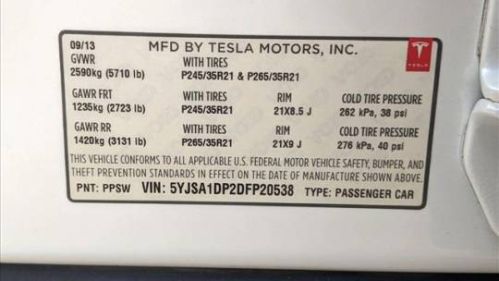2013 Tesla Model S 5YJSA1DP2DFP20538