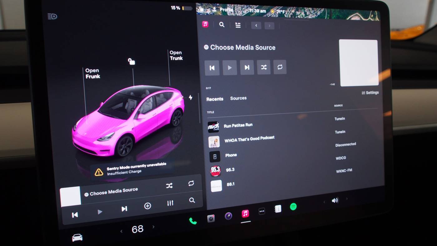 2025 Tesla Model Y 7SAYGDEE1SA342183