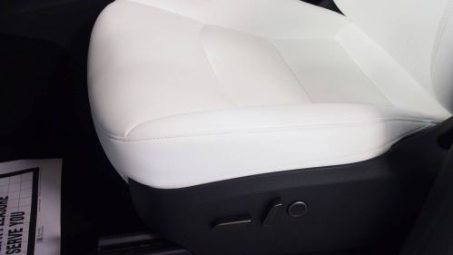 2025 Tesla Model Y 7SAYGDEE1SA342183