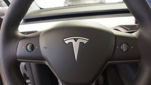 2025 Tesla Model Y 7SAYGDEE1SA342183