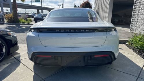 2022 Porsche Taycan - Images - 6