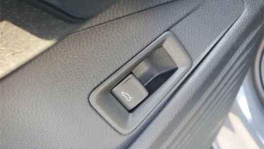 2025 Volkswagen ID.4 1V2VRPE85SC007917