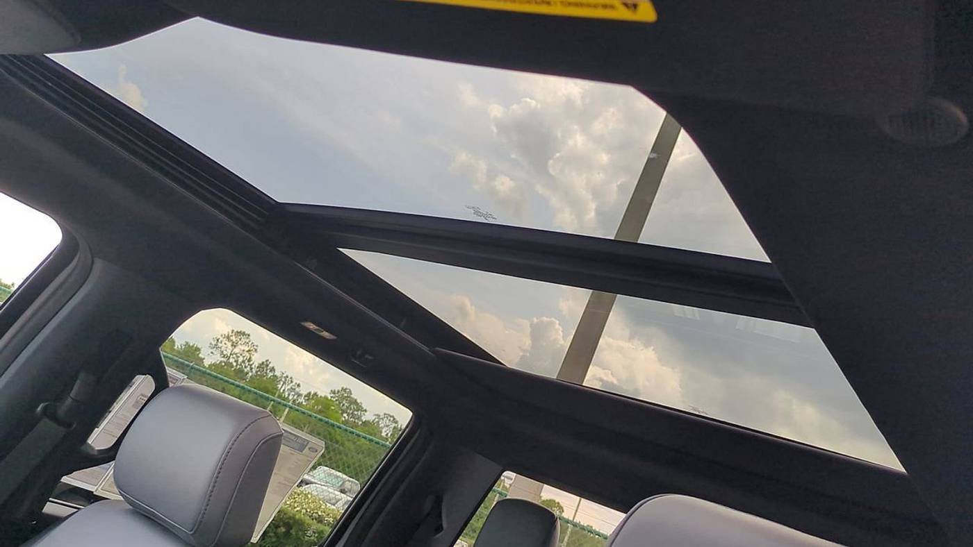 2025 Ford F-150 Lightning 1FT6W5L70SWG11208