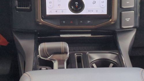 2025 Ford F-150 Lightning 1FT6W5L70SWG11208