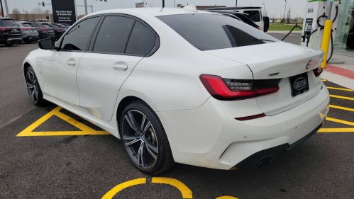 2021 BMW 3 Series - Images - 12