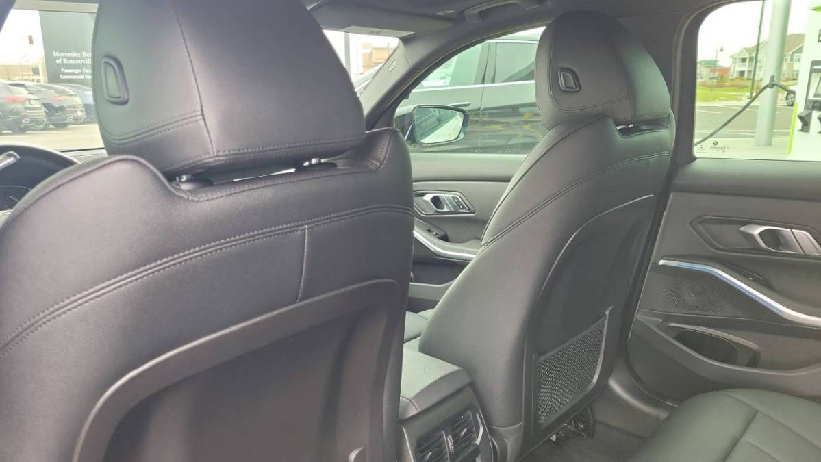 2021 BMW 3 Series - Images - 19