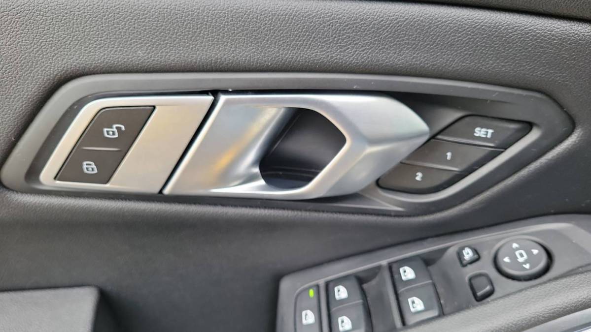 2021 BMW 3 Series - Images - 22