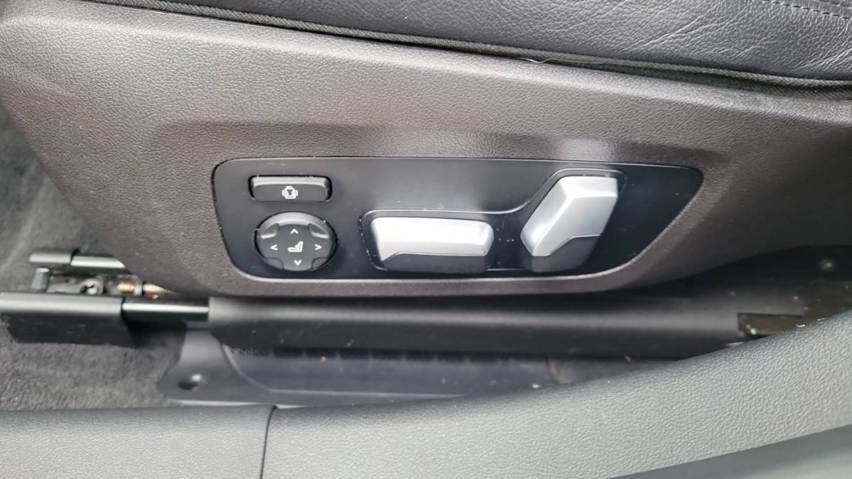 2021 BMW 3 Series - Images - 26
