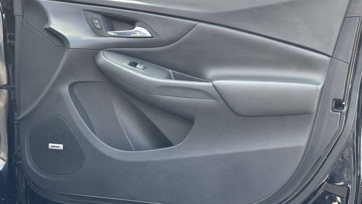 2019 Chevrolet VOLT - Images - 9