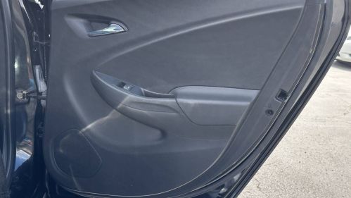 2019 Chevrolet VOLT - Images - 12