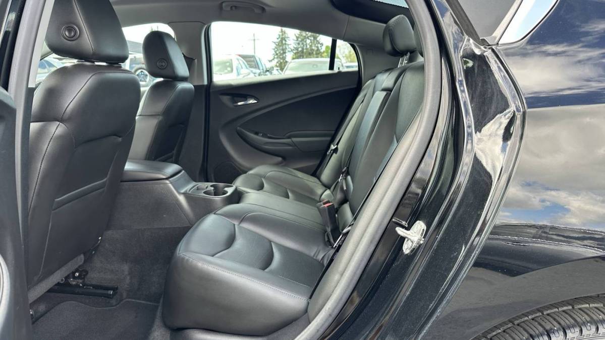 2019 Chevrolet VOLT - Images - 14