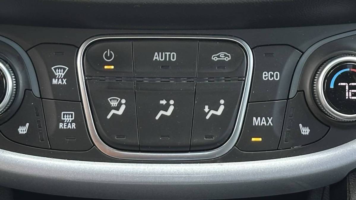 2019 Chevrolet VOLT - Images - 27