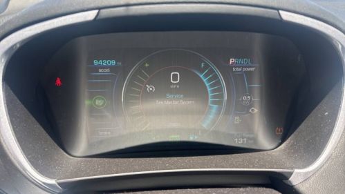 2017 Chevrolet VOLT - Images - 9