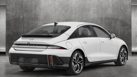 2025 Hyundai IONIQ 6 KMHM34AA2SA092440
