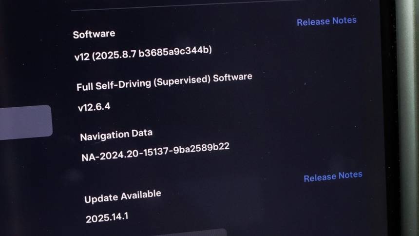 2018 Tesla Model X 5YJXCDE28JF114130