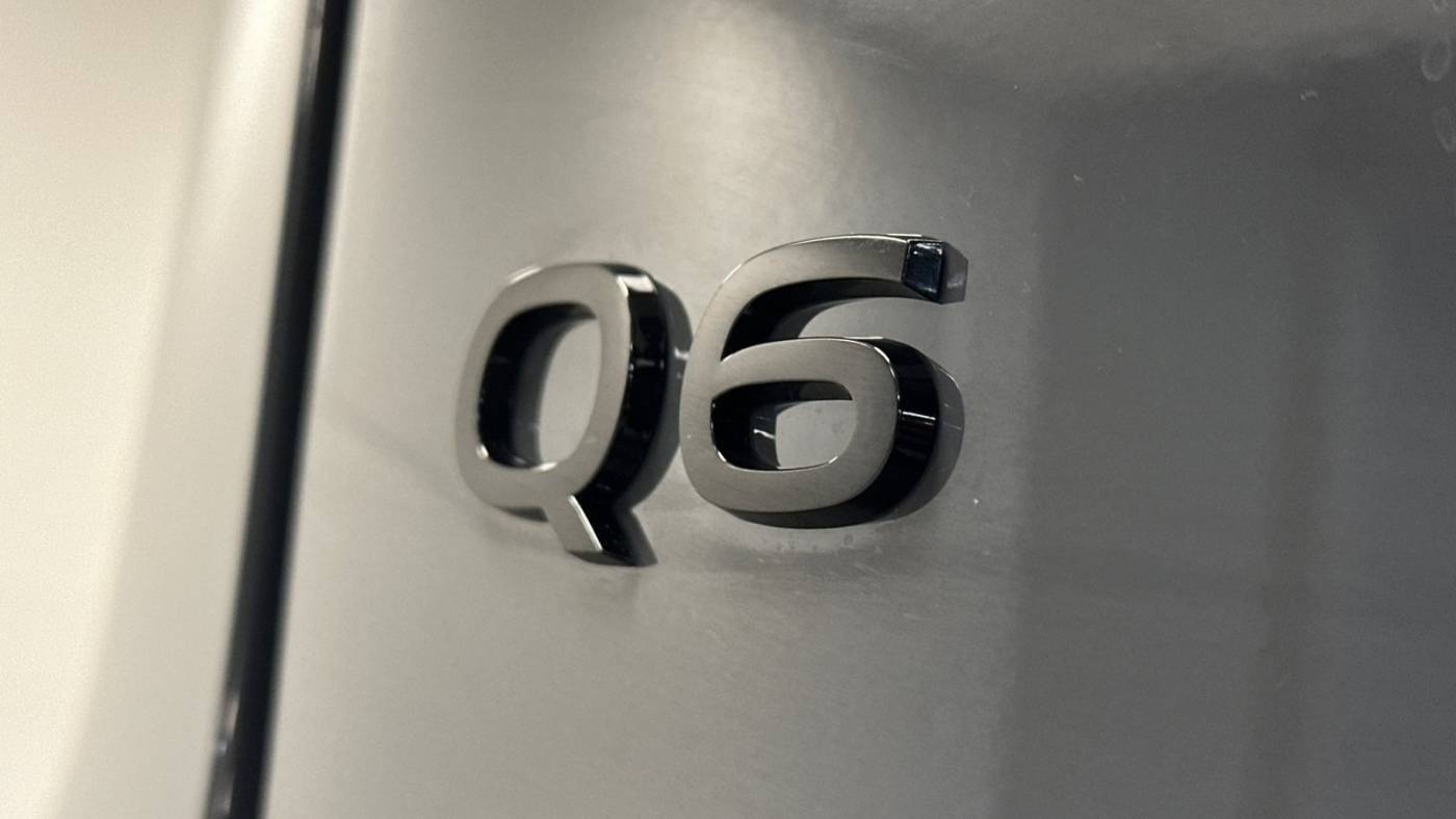 2025 Audi Q6 e-tron WA124BGF1SA006660