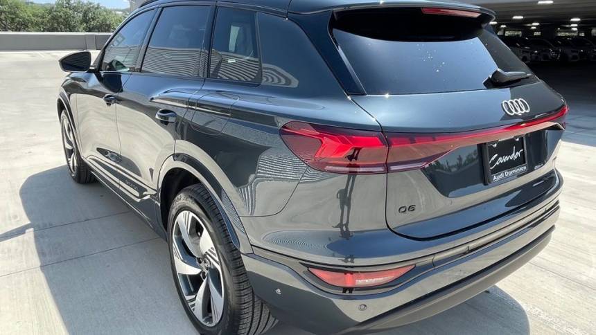 2025 Audi Q6 e-tron WA124BGF2SA038078
