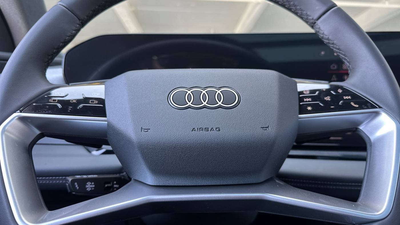 2025 Audi Q6 e-tron WA124BGF1SA006660