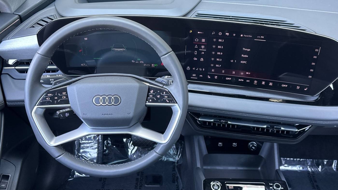2025 Audi Q6 e-tron WA124BGF1SA006660