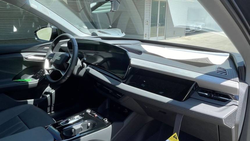 2025 Audi Q6 e-tron WA124BGF2SA038078