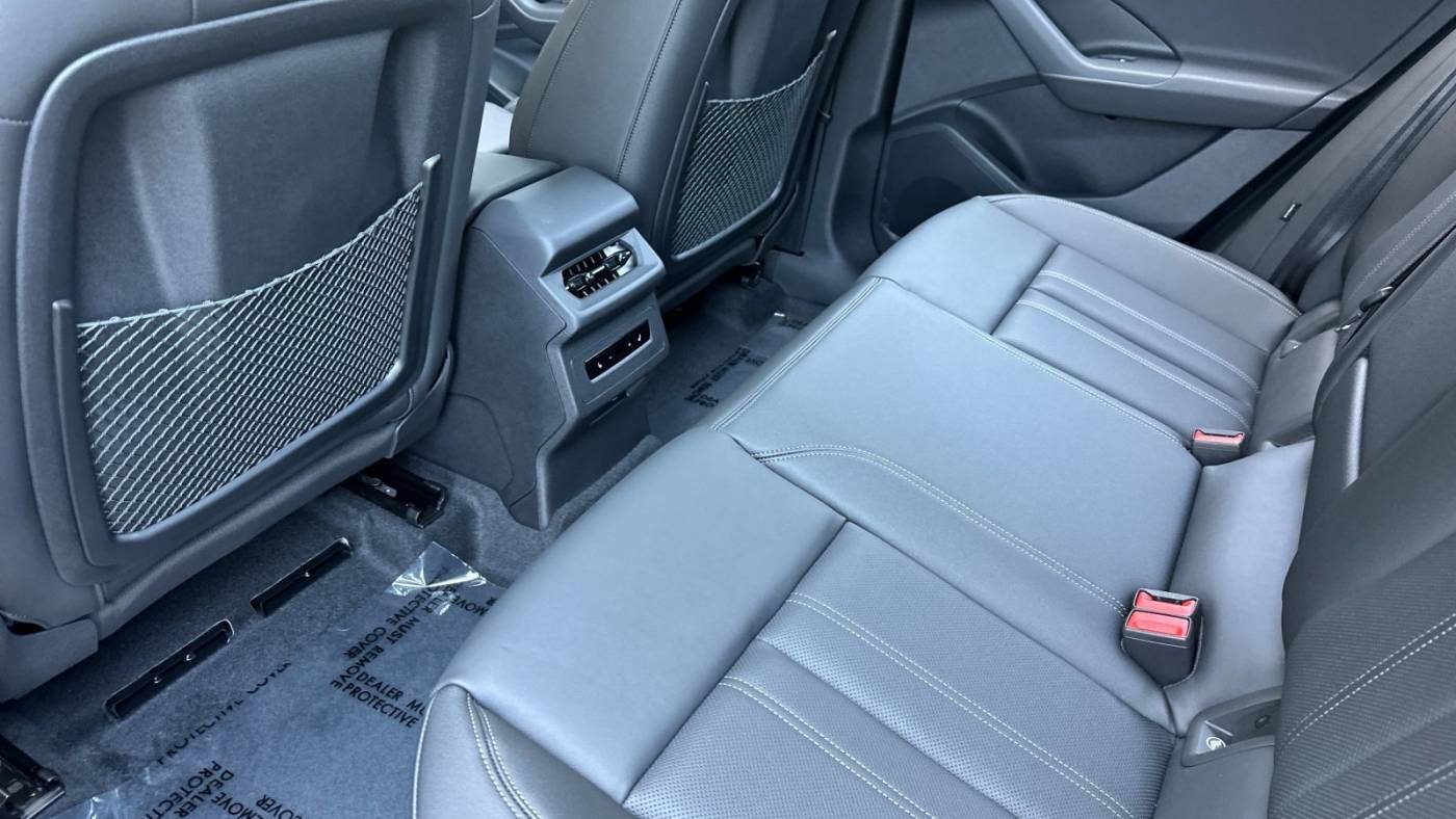 2025 Audi Q6 e-tron WA124BGF1SA006660