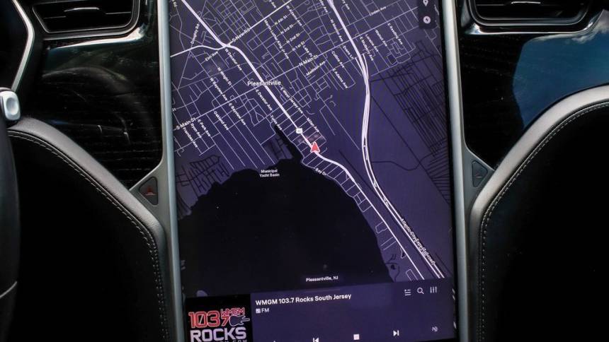 2018 Tesla Model X 5YJXCDE28JF114130