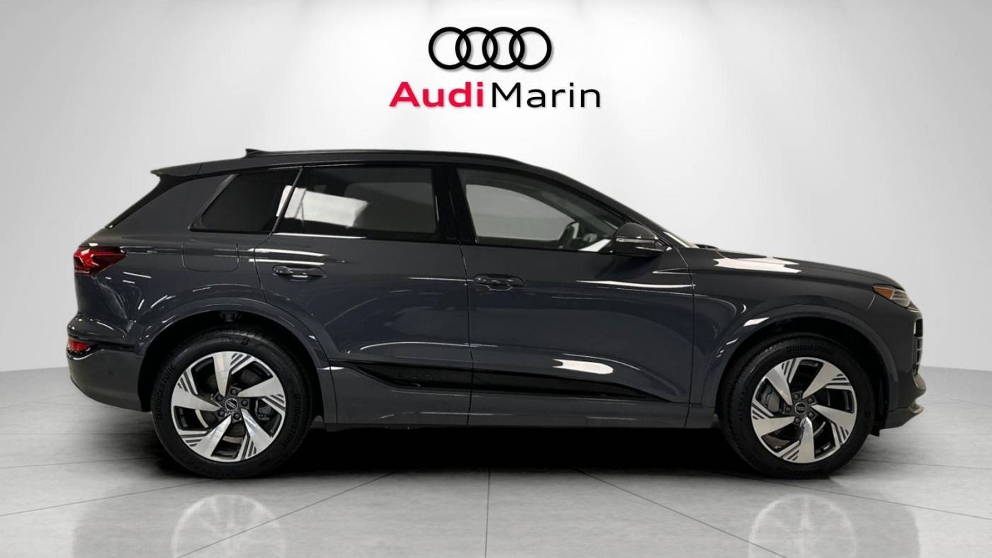 2025 Audi Q6 e-tron WA124BGF1SA006660