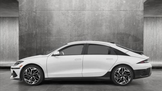 2025 Hyundai IONIQ 6 KMHM34AA2SA092440