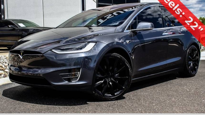 2018 Tesla Model X 5YJXCDE28JF114130
