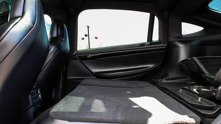 2018 Tesla Model X 5YJXCDE28JF114130