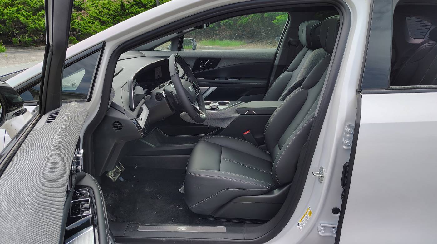 2025 Cadillac OPTIQ 3GYK3EMR5SS197548