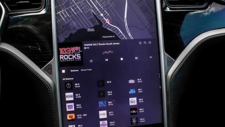 2018 Tesla Model X 5YJXCDE28JF114130