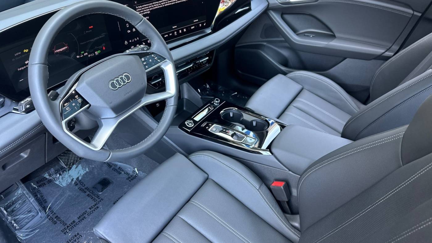 2025 Audi Q6 e-tron WA124BGF1SA006660