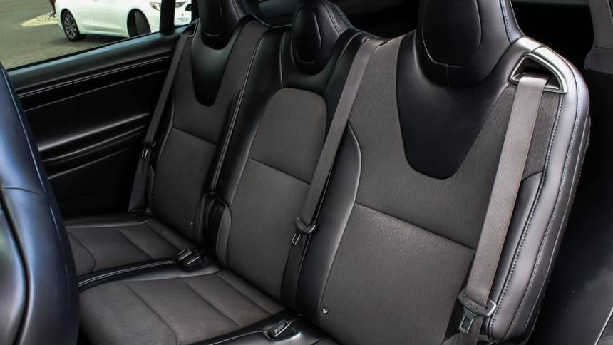 2018 Tesla Model X 5YJXCDE28JF114130