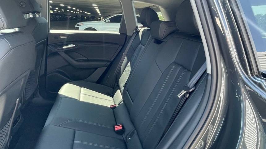 2025 Audi Q6 e-tron WA124BGF2SA038078