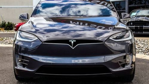 2018 Tesla Model X 5YJXCDE28JF114130