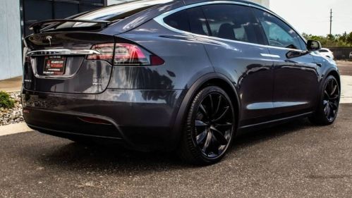 2018 Tesla Model X 5YJXCDE28JF114130
