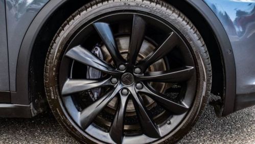2018 Tesla Model X 5YJXCDE28JF114130