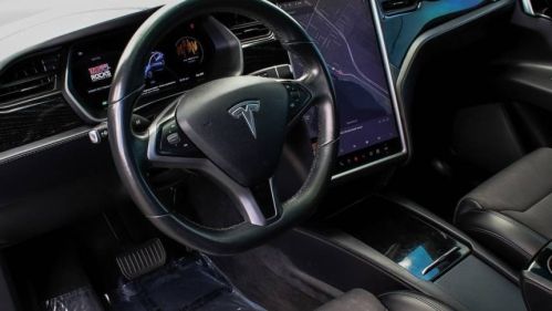 2018 Tesla Model X 5YJXCDE28JF114130