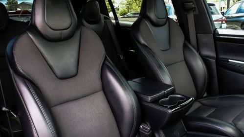 2018 Tesla Model X 5YJXCDE28JF114130
