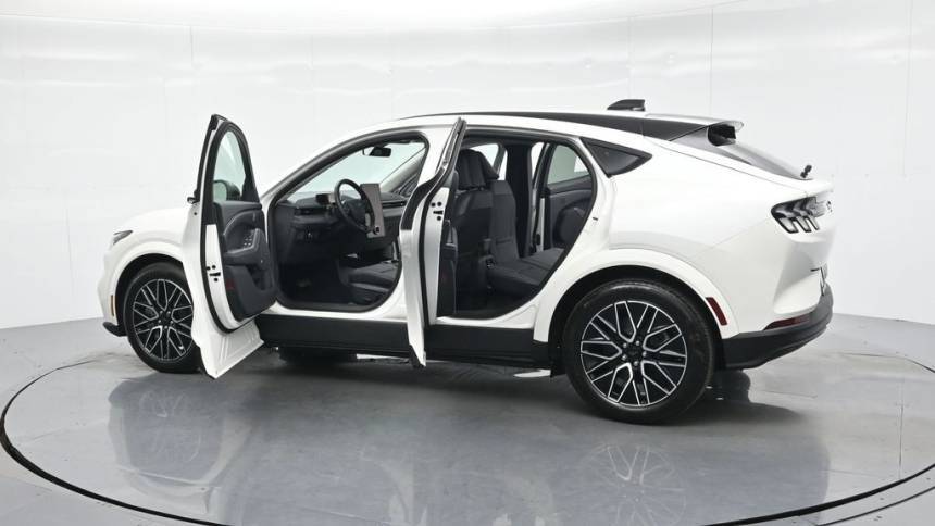 2025 Ford Mustang Mach E 3FMTK3R72SMA13711