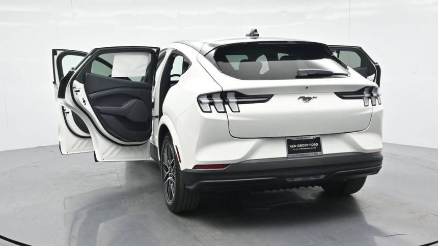 2025 Ford Mustang Mach E 3FMTK3R72SMA13711