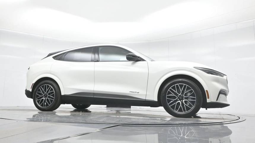2025 Ford Mustang Mach E 3FMTK3R72SMA13711