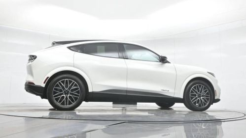 2025 Ford Mustang Mach E 3FMTK3R72SMA13711