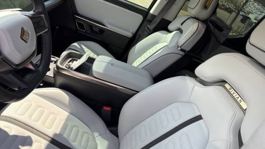 2023 Rivian R1T 7FCTGAAA9PN020583