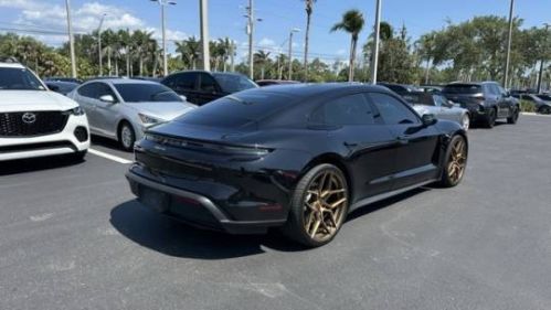 2021 Porsche Taycan - Images - 3