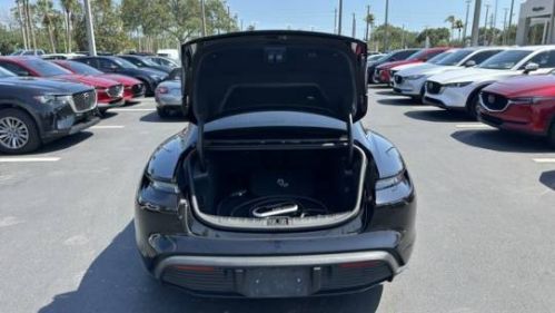 2021 Porsche Taycan - Images - 5