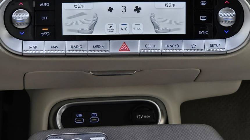 2025 Genesis GV60 KMUKB4SA8SU027956